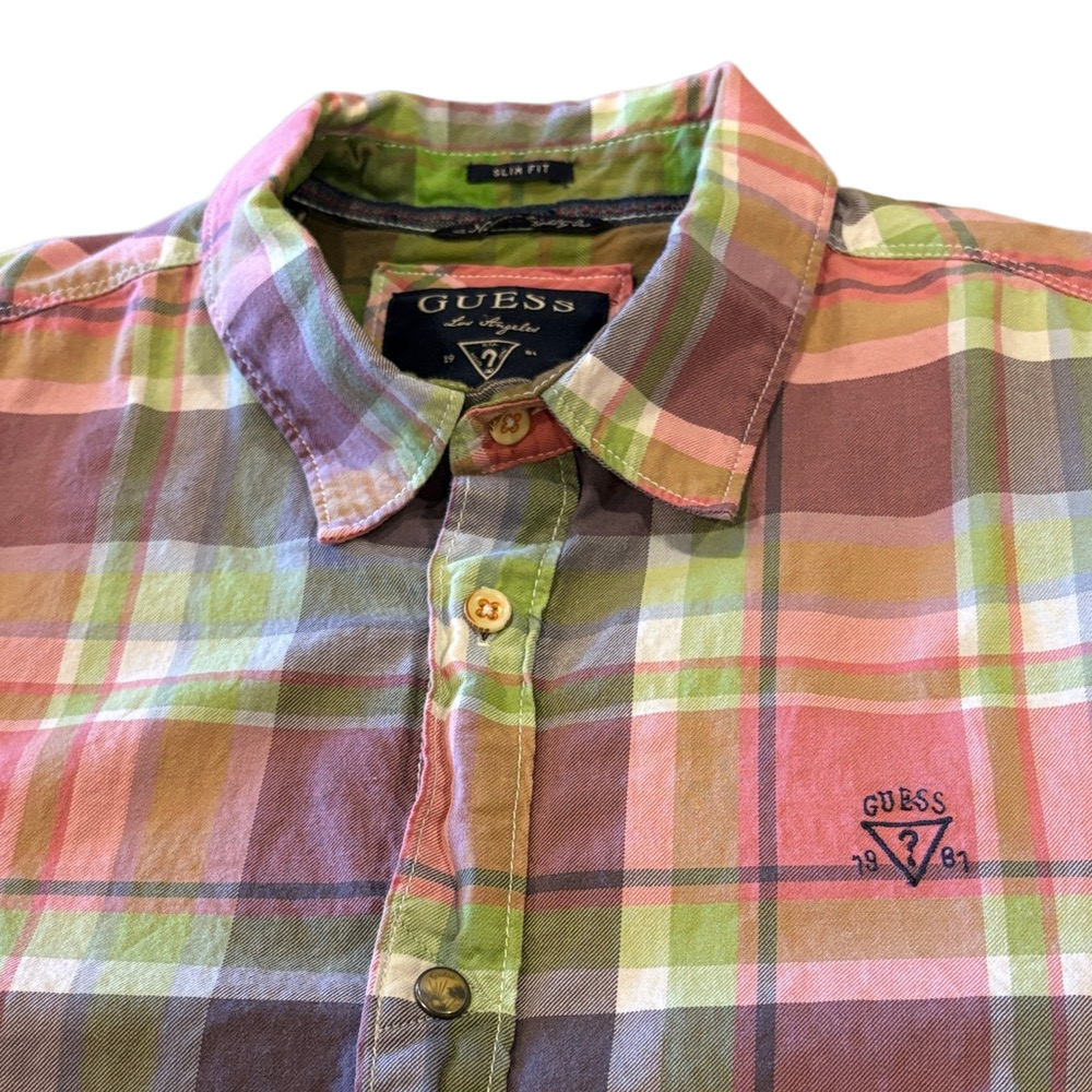 GUESS Vintage Men's Medium Slim Fit Vibrant Plaid Button-Down Shirt
